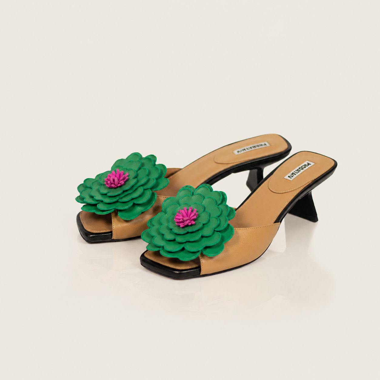 Pair of Crisantemo Charm