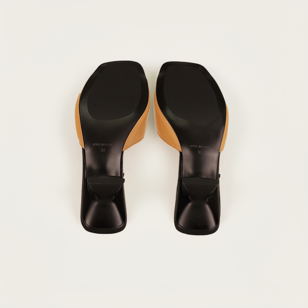 Amalia in Tan + Set of Charms