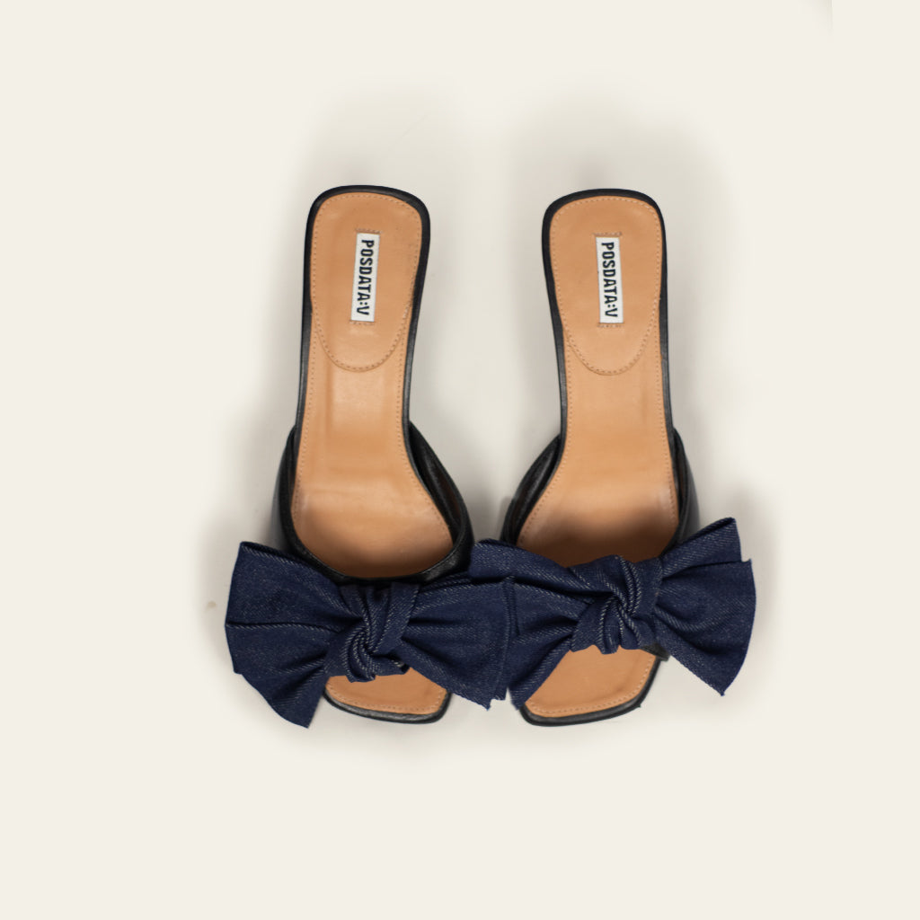 Pair of Denim Lazo Charm