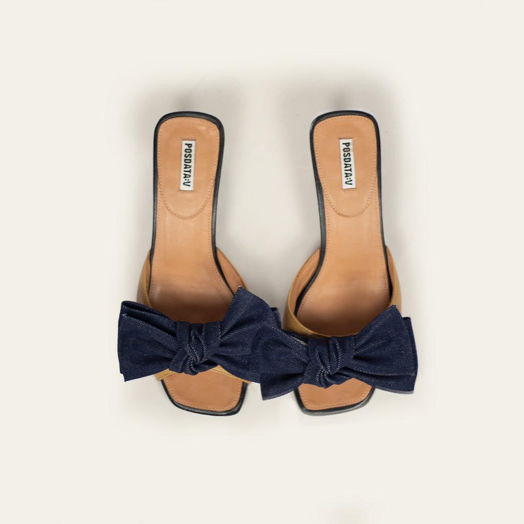Pair of Denim Lazo Charm